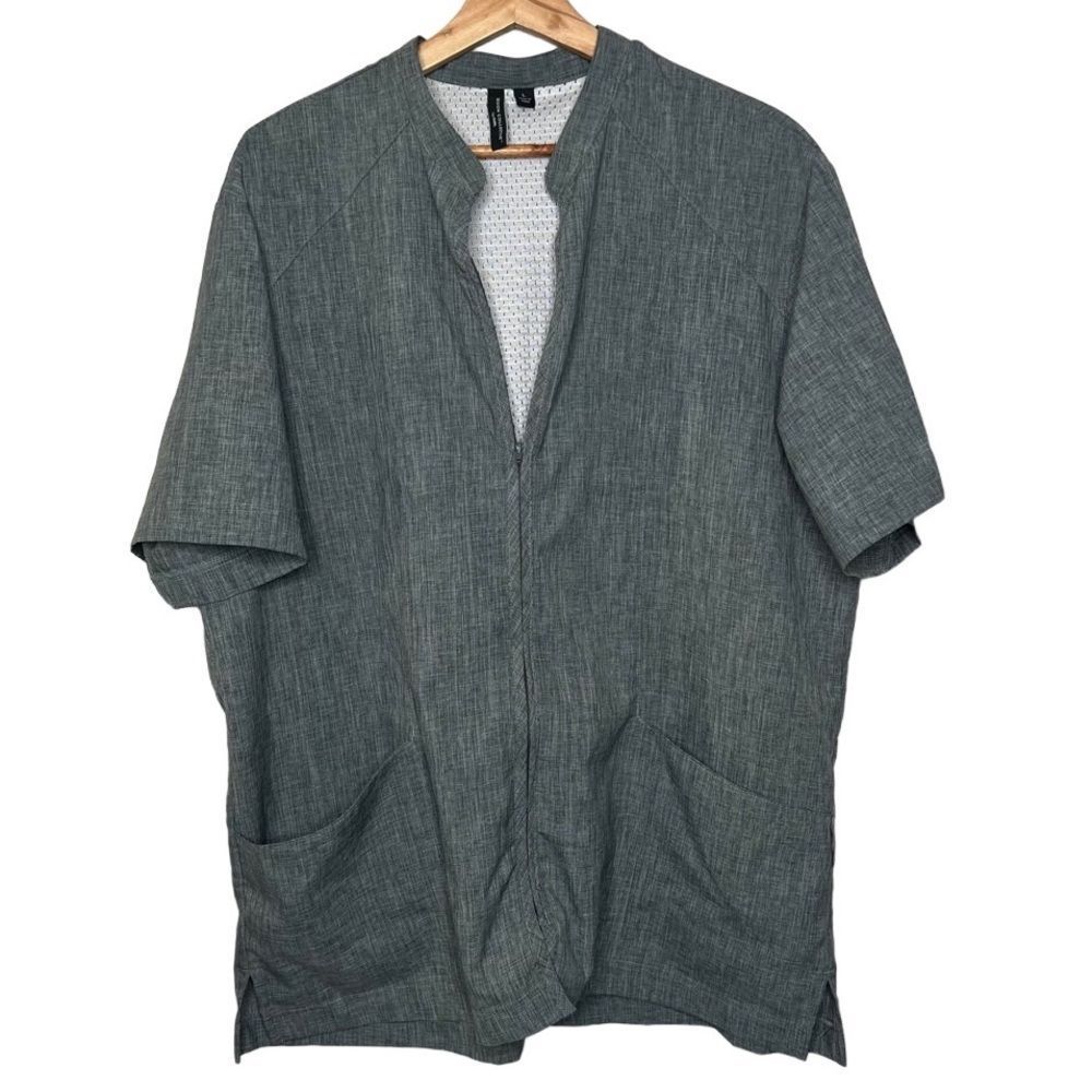 Design Collective Short Sleeved Scrub Jacket